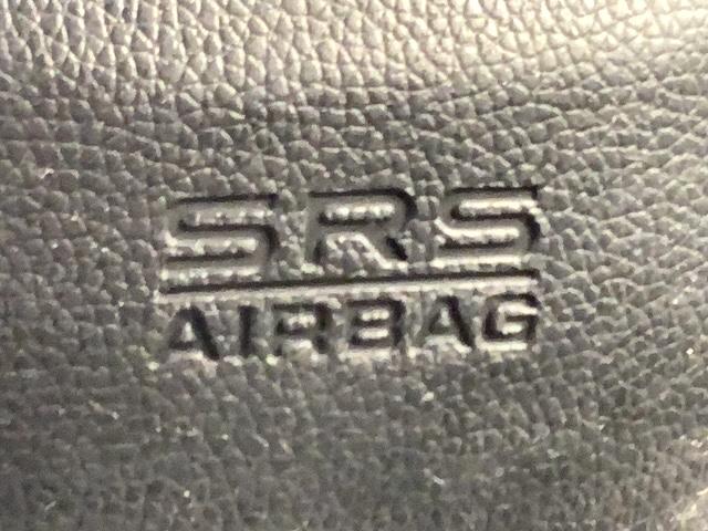 フィットハイブリッド Ｓパッケージ　あんしんＰＫＧ　１年保証　ワンオーナー　純正ナビ　ＴＶ　Ｒカメラ　ＢＴオ－ディオ　ＤＶＤ　ドラレコ　ＥＴＣ　ＬＥＤライト　ＶＳＡ　クルコン　アルミ　フォグ　スマートキー　盗難防止装置　整備記録簿（22枚目）