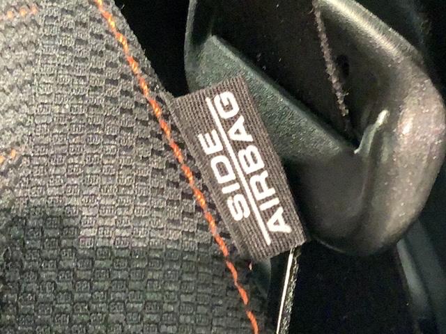 フィットハイブリッド Ｓパッケージ　あんしんＰＫＧ　１年保証　ワンオーナー　純正ナビ　ＴＶ　Ｒカメラ　ＢＴオ－ディオ　ＤＶＤ　ドラレコ　ＥＴＣ　ＬＥＤライト　ＶＳＡ　クルコン　アルミ　フォグ　スマートキー　盗難防止装置　整備記録簿（25枚目）