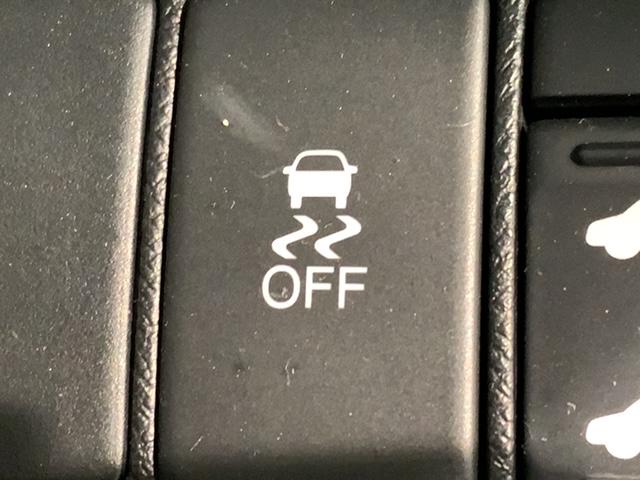 ステップワゴンスパーダ Ｚ　１年保証　ワンオーナー　ナビ　ＴＶ　ＣＤ録音　ＢＴオ－ディオ　ＤＶＤ　ＥＴＣ　ＨＩＤ　両側電動ドア　ＶＳＡ　アルミ　スマ－トキ－　スペアキ－　盗難防止装置　整備記録簿　ドアバイザ－　ＷエアバッグＡＡＣ（11枚目）