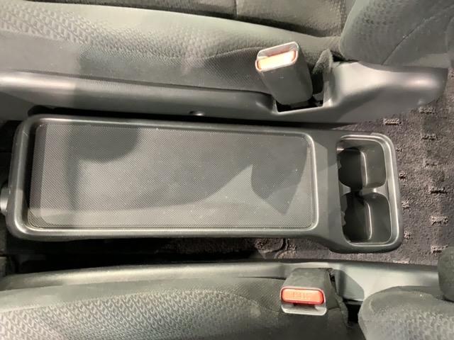 ステップワゴンスパーダ Ｚ　１年保証　ワンオーナー　ナビ　ＴＶ　ＣＤ録音　ＢＴオ－ディオ　ＤＶＤ　ＥＴＣ　ＨＩＤ　両側電動ドア　ＶＳＡ　アルミ　スマ－トキ－　スペアキ－　盗難防止装置　整備記録簿　ドアバイザ－　ＷエアバッグＡＡＣ（30枚目）