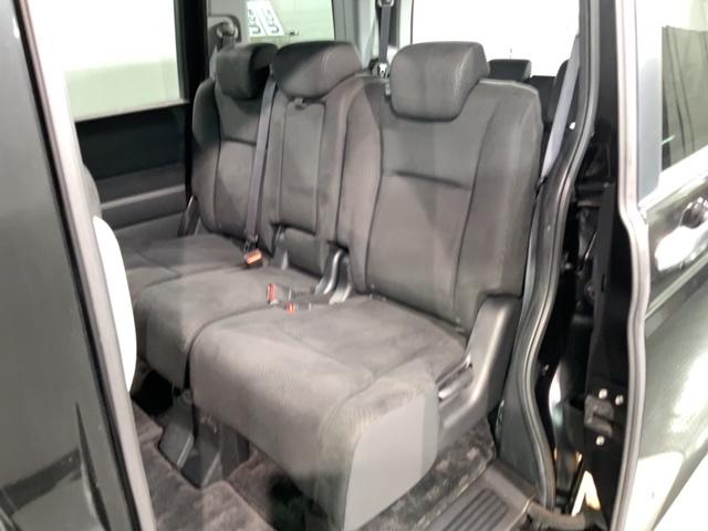 ステップワゴンスパーダ Ｚ　１年保証　ワンオーナー　ナビ　ＴＶ　ＣＤ録音　ＢＴオ－ディオ　ＤＶＤ　ＥＴＣ　ＨＩＤ　両側電動ドア　ＶＳＡ　アルミ　スマ－トキ－　スペアキ－　盗難防止装置　整備記録簿　ドアバイザ－　ＷエアバッグＡＡＣ（32枚目）