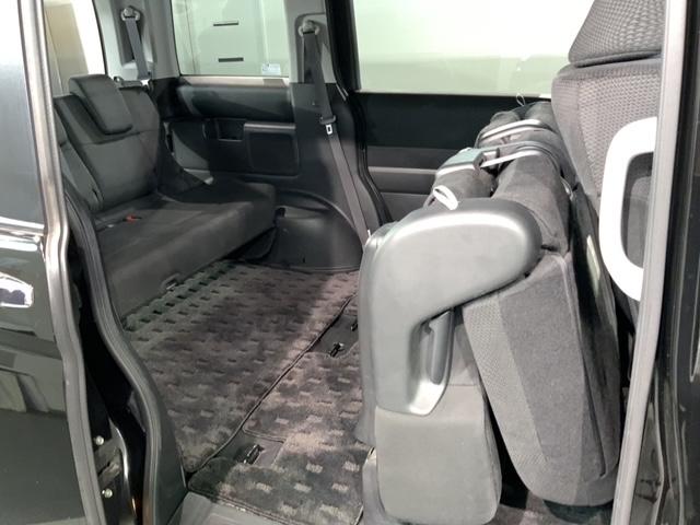 ステップワゴンスパーダ Ｚ　１年保証　ワンオーナー　ナビ　ＴＶ　ＣＤ録音　ＢＴオ－ディオ　ＤＶＤ　ＥＴＣ　ＨＩＤ　両側電動ドア　ＶＳＡ　アルミ　スマ－トキ－　スペアキ－　盗難防止装置　整備記録簿　ドアバイザ－　ＷエアバッグＡＡＣ（35枚目）