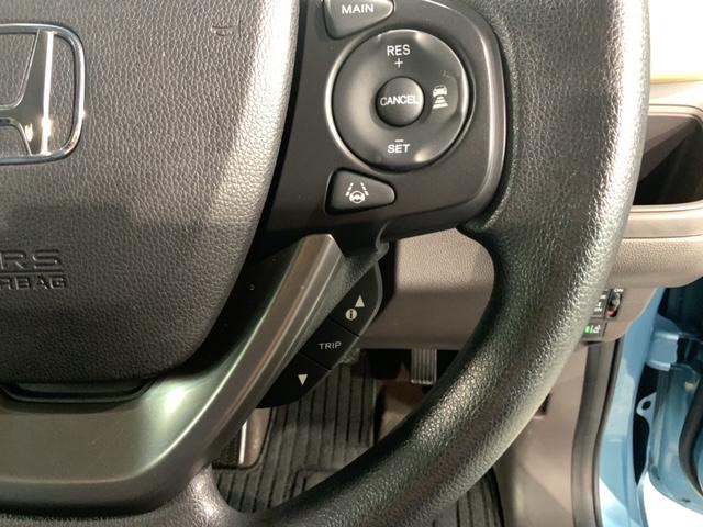 フリード G・ホンダセンシング 1年保証 ワンオ-ナ- ナビ TV Rカメラ CD録音 BTオ-ディオ DVD ETC 両側電動ドア VSA クルコン スマ-トキ- 盗難防止装置 整備記録簿 AAC スペアキ- ドアバイザ- Fセグ(11枚目)