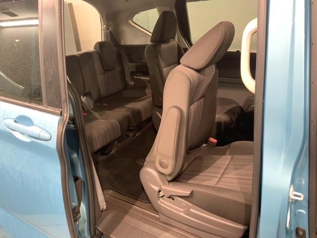 フリード G・ホンダセンシング 1年保証 ワンオ-ナ- ナビ TV Rカメラ CD録音 BTオ-ディオ DVD ETC 両側電動ドア VSA クルコン スマ-トキ- 盗難防止装置 整備記録簿 AAC スペアキ- ドアバイザ- Fセグ(32枚目)