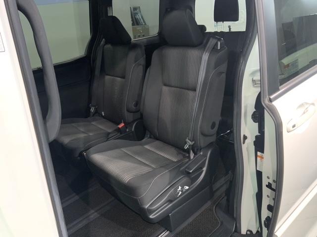 ヴォクシー ＺＳ　最長５年保証　ナビ　ＴＶ　Ｒカメラ　衝突軽減Ｂ　ドラレコ　ＥＴＣ　ＬＥＤライト　両側電動ドア　横滑り防止　クルコン　アルミ　スマ－トキ－　盗難防止装置　整備記録簿　ＡＡＣ　スペアキ－　ドアバイザ－（31枚目）