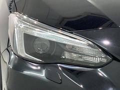 ＬＥＤヘッドライトは、点灯の瞬間から最大光量を発揮し、突然暗くなるトンネルなどでの安定感を高めます。 6