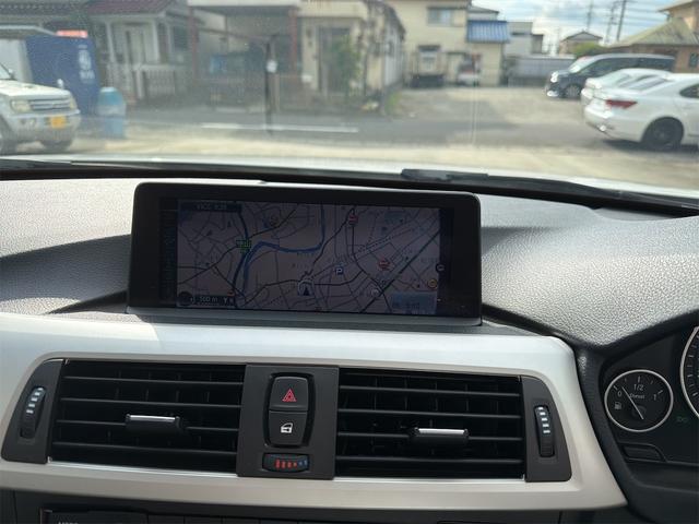 ３シリーズ ３２０ｄツーリング　ナビ　クリアランスソナー　オートクルーズコントロール　アルミホイール　オートライト　ターボ　スマートキー　アイドリングストップ　ＡＴ　ＡＢＳ　ＥＳＣ　ＣＤ　エアコン　パワーステアリング（4枚目）