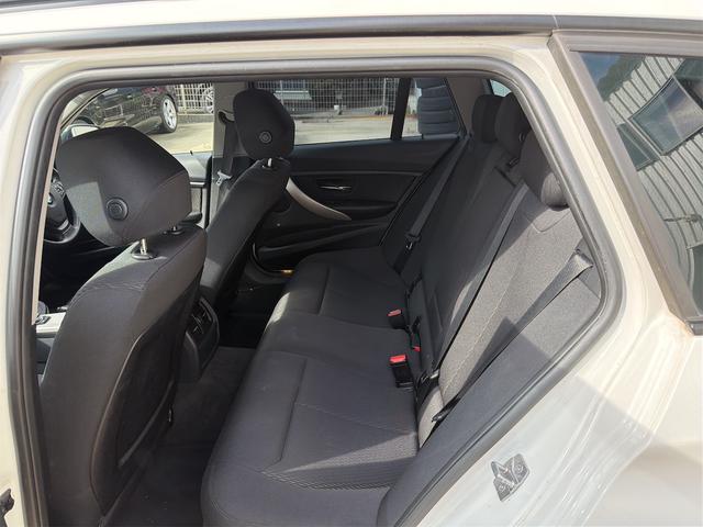 ３シリーズ ３２０ｄツーリング　ナビ　クリアランスソナー　オートクルーズコントロール　アルミホイール　オートライト　ターボ　スマートキー　アイドリングストップ　ＡＴ　ＡＢＳ　ＥＳＣ　ＣＤ　エアコン　パワーステアリング（31枚目）