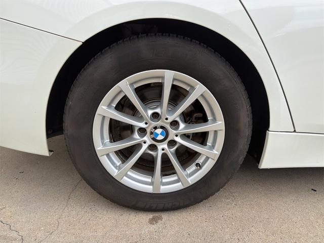 ３シリーズ ３２０ｄツーリング　ナビ　クリアランスソナー　オートクルーズコントロール　アルミホイール　オートライト　ターボ　スマートキー　アイドリングストップ　ＡＴ　ＡＢＳ　ＥＳＣ　ＣＤ　エアコン　パワーステアリング（32枚目）