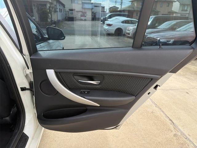 ３シリーズ ３２０ｄツーリング　ナビ　クリアランスソナー　オートクルーズコントロール　アルミホイール　オートライト　ターボ　スマートキー　アイドリングストップ　ＡＴ　ＡＢＳ　ＥＳＣ　ＣＤ　エアコン　パワーステアリング（34枚目）