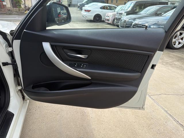 ３シリーズ ３２０ｄツーリング　ナビ　クリアランスソナー　オートクルーズコントロール　アルミホイール　オートライト　ターボ　スマートキー　アイドリングストップ　ＡＴ　ＡＢＳ　ＥＳＣ　ＣＤ　エアコン　パワーステアリング（35枚目）