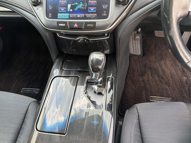 クラウンハイブリッド アスリートS ETC オートクルーズコントロール TV アルミホイール HID CVT スマートキー 電動格納ミラー 盗難防止システム パワーシート 衝突安全ボディ ABS ESC エアコン パワーステアリング(6枚目)