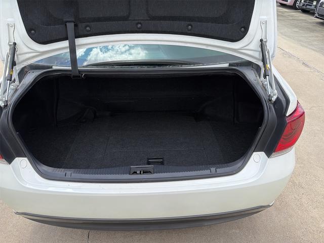 クラウンハイブリッド アスリートS ETC オートクルーズコントロール TV アルミホイール HID CVT スマートキー 電動格納ミラー 盗難防止システム パワーシート 衝突安全ボディ ABS ESC エアコン パワーステアリング(18枚目)