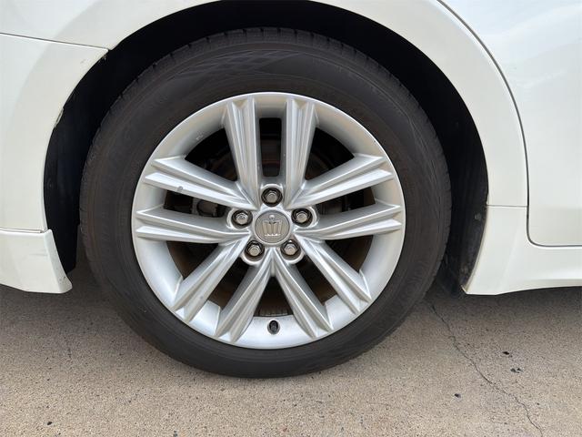 クラウンハイブリッド アスリートS ETC オートクルーズコントロール TV アルミホイール HID CVT スマートキー 電動格納ミラー 盗難防止システム パワーシート 衝突安全ボディ ABS ESC エアコン パワーステアリング(39枚目)