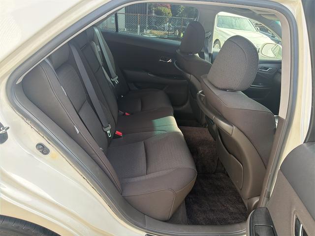 クラウン 2.5アスリート ナビパッケージ ETC オートクルーズコントロール ナビ アルミホイール HID サンルーフ AT スマートキー 電動格納ミラー 盗難防止システム CD DVD再生 MD ミュージックプレイヤー接続可 衝突安全ボディ(11枚目)