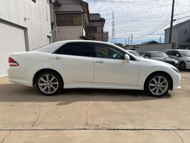 クラウン 2.5アスリート ナビパッケージ ETC オートクルーズコントロール ナビ アルミホイール HID サンルーフ AT スマートキー 電動格納ミラー 盗難防止システム CD DVD再生 MD ミュージックプレイヤー接続可 衝突安全ボディ(14枚目)