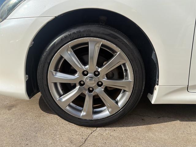 クラウン 2.5アスリート ナビパッケージ ETC オートクルーズコントロール ナビ アルミホイール HID サンルーフ AT スマートキー 電動格納ミラー 盗難防止システム CD DVD再生 MD ミュージックプレイヤー接続可 衝突安全ボディ(19枚目)