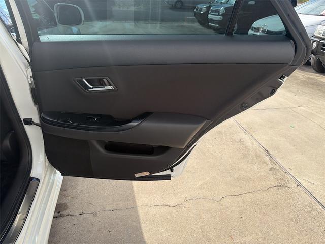 クラウン 2.5アスリート ナビパッケージ ETC オートクルーズコントロール ナビ アルミホイール HID サンルーフ AT スマートキー 電動格納ミラー 盗難防止システム CD DVD再生 MD ミュージックプレイヤー接続可 衝突安全ボディ(34枚目)