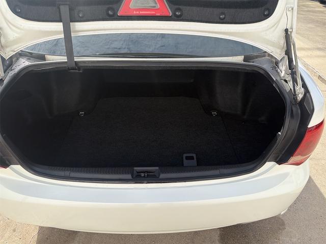 クラウン 2.5アスリート ナビパッケージ ETC オートクルーズコントロール ナビ アルミホイール HID サンルーフ AT スマートキー 電動格納ミラー 盗難防止システム CD DVD再生 MD ミュージックプレイヤー接続可 衝突安全ボディ(37枚目)