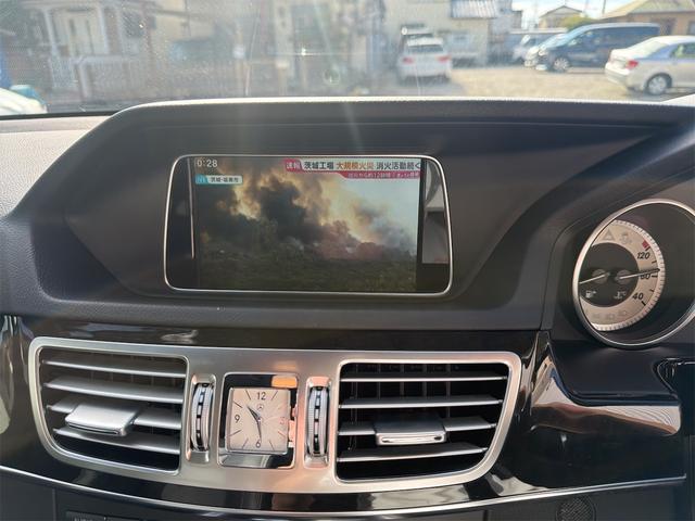 Eクラスステーションワゴン E250 ステーションワゴン アバンギャルド ドライブレコーダー TV クリアランスソナー オートクルーズコントロール アルミホイール オートライト パワーシート スマートキー 電動格納ミラー シートヒーター AT ルーフレール ABS CD(4枚目)