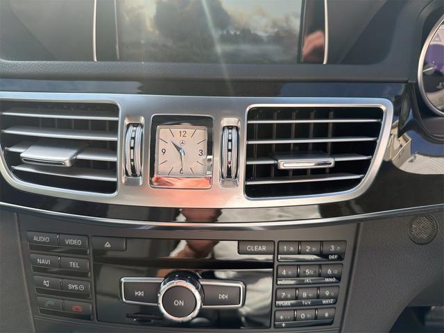 Eクラスステーションワゴン E250 ステーションワゴン アバンギャルド ドライブレコーダー TV クリアランスソナー オートクルーズコントロール アルミホイール オートライト パワーシート スマートキー 電動格納ミラー シートヒーター AT ルーフレール ABS CD(51枚目)