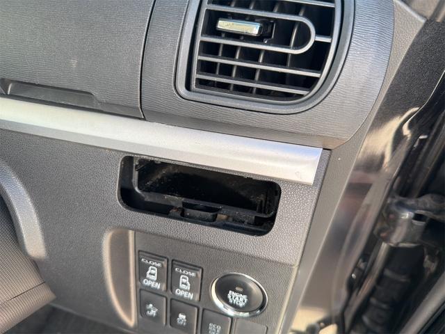 タント カスタムＲＳ　スマートセレクションＳＡ　ＥＴＣ　両側電動スライドドア　ナビ　衝突被害軽減システム　スマートキー　アイドリングストップ　電動格納ミラー　ベンチシート　ＣＶＴ　ＥＳＣ　アルミホイール　エアコン　パワーウィンドウ（9枚目）