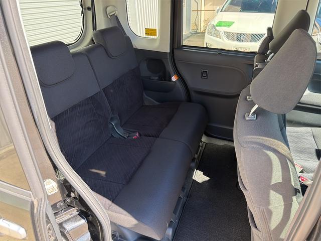 タント カスタムＲＳ　スマートセレクションＳＡ　ＥＴＣ　両側電動スライドドア　ナビ　衝突被害軽減システム　スマートキー　アイドリングストップ　電動格納ミラー　ベンチシート　ＣＶＴ　ＥＳＣ　アルミホイール　エアコン　パワーウィンドウ（11枚目）