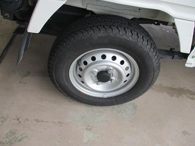 ＮＴ１００クリッパートラック ＤＸ　４ＷＤ　５ＭＴ　パワステ　エアコン　ＡＢＳ　エアバック（26枚目）