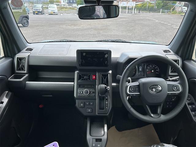 タフト Ｇ　クロムベンチャー　バックカメラ　クリアランスソナー　オートクルーズコントロール　レーンアシスト　衝突被害軽減システム　オートライト　ＬＥＤヘッドランプ　ヘッドライトウォッシャー　スマートキー　アイドリングストップ（2枚目）