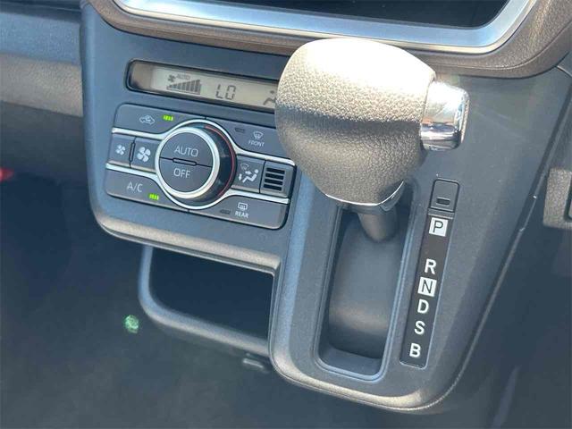 ムーヴ Ｇ　届け出済み未使用車　バックカメラ　両側スライド・片側電動　クリアランスソナー　衝突被害軽減システム　オートライト　ＬＥＤヘッドランプ　スマートキー　アイドリングストップ　電動格納ミラー　ベンチシート（5枚目）