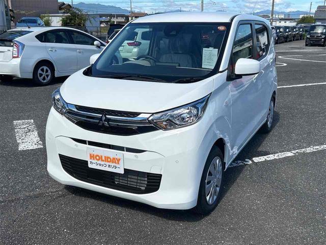ｅＫワゴン Ｍ　届け出済み未使用車　バックカメラ　クリアランスソナー　レーンアシスト　衝突被害軽減システム　オートライト　キーレスエントリー　アイドリングストップ　電動格納ミラー　シートヒーター　ベンチシート　ＣＶＴ（12枚目）