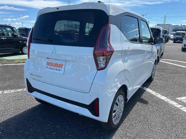 ｅＫワゴン Ｍ　届け出済み未使用車　バックカメラ　クリアランスソナー　レーンアシスト　衝突被害軽減システム　オートライト　キーレスエントリー　アイドリングストップ　電動格納ミラー　シートヒーター　ベンチシート　ＣＶＴ（16枚目）