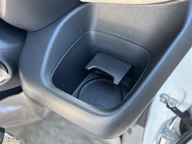 ｅＫワゴン Ｍ　届け出済み未使用車　バックカメラ　クリアランスソナー　レーンアシスト　衝突被害軽減システム　オートライト　キーレスエントリー　アイドリングストップ　電動格納ミラー　シートヒーター　ベンチシート　ＣＶＴ（52枚目）