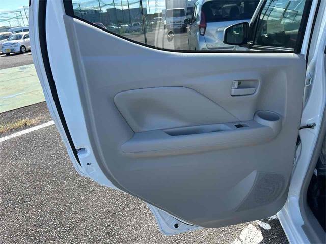 ｅＫワゴン Ｍ　届け出済み未使用車　バックカメラ　クリアランスソナー　レーンアシスト　衝突被害軽減システム　オートライト　キーレスエントリー　アイドリングストップ　電動格納ミラー　シートヒーター　ベンチシート　ＣＶＴ（55枚目）
