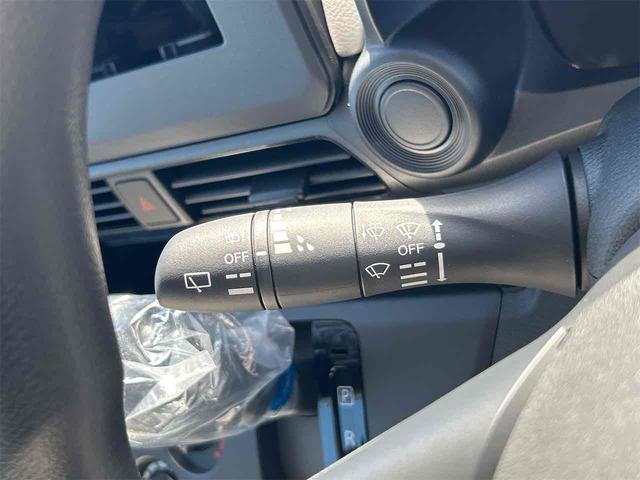 ｅＫワゴン Ｍ　届け出済み未使用車　バックカメラ　クリアランスソナー　衝突被害軽減システム　オートライト　キーレスエントリー　アイドリングストップ　電動格納ミラー　シートヒーター　ベンチシート　ＣＶＴ（7枚目）