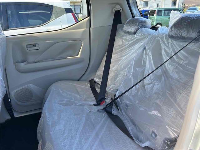 ｅＫワゴン Ｍ　届け出済み未使用車　バックカメラ　クリアランスソナー　衝突被害軽減システム　オートライト　キーレスエントリー　アイドリングストップ　電動格納ミラー　シートヒーター　ベンチシート　ＣＶＴ（55枚目）