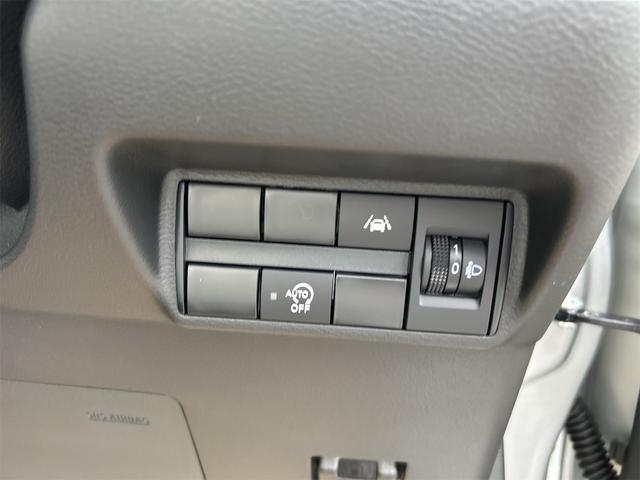 eKワゴン G 届け出済み未使用車 バックカメラ クリアランスソナー レーンアシスト 衝突被害軽減システム オートライト スマートキー アイドリングストップ 電動格納ミラー シートヒーター ベンチシート CVT(4枚目)