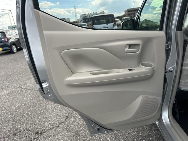 eKワゴン G 届け出済み未使用車 バックカメラ クリアランスソナー レーンアシスト 衝突被害軽減システム オートライト スマートキー アイドリングストップ 電動格納ミラー シートヒーター ベンチシート CVT(51枚目)