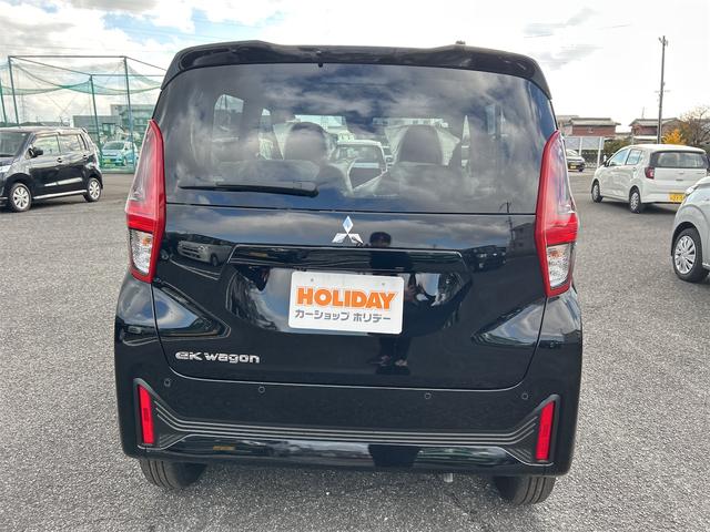 ｅＫワゴン Ｍ　届け出済み未使用車　バックカメラ　クリアランスソナー　レーンアシスト　衝突被害軽減システム　オートライト　キーレスエントリー　アイドリングストップ　電動格納ミラー　シートヒーター　ベンチシート　ＣＶＴ（18枚目）