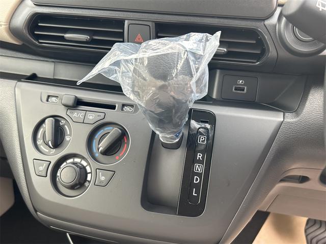 ｅＫワゴン Ｍ　届け出済み未使用車　バックカメラ　クリアランスソナー　レーンアシスト　衝突被害軽減システム　オートライト　キーレスエントリー　アイドリングストップ　電動格納ミラー　シートヒーター　ベンチシート　ＣＶＴ（23枚目）