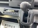 発進時や後退時に必ず操作するレバーです。操作のしやすさが肝になってきます。ぜひ一度体感してください。