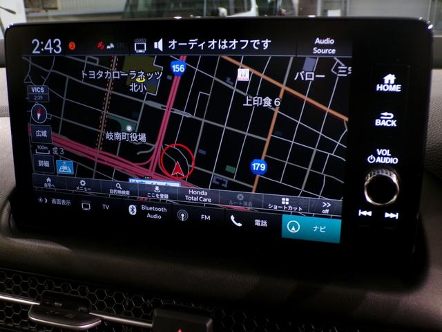 ＺＲ－Ｖ ｅ：ＨＥＶＺ特別仕様車ブラックスタイル　４ＷＤＢｌｕｅｔｏｏｔｈ接続全周囲カメラ電動シート電動リアゲートシートヒーターワイヤレス充電器ドラレコＥＴＣインターナビフルセグＴＶ本革シート純正アルミホイールスマートキー　ドライブレコーダー　禁煙車（5枚目）