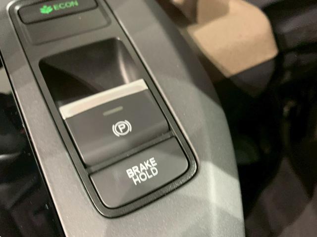 フリード ｅ：ＨＥＶエアーＥＸ　両側電動スライドドア　フルセグＴＶ　メモリナビ（11枚目）