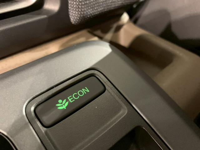 フリード ｅ：ＨＥＶエアーＥＸ　両側電動スライドドア　フルセグＴＶ　メモリナビ（12枚目）