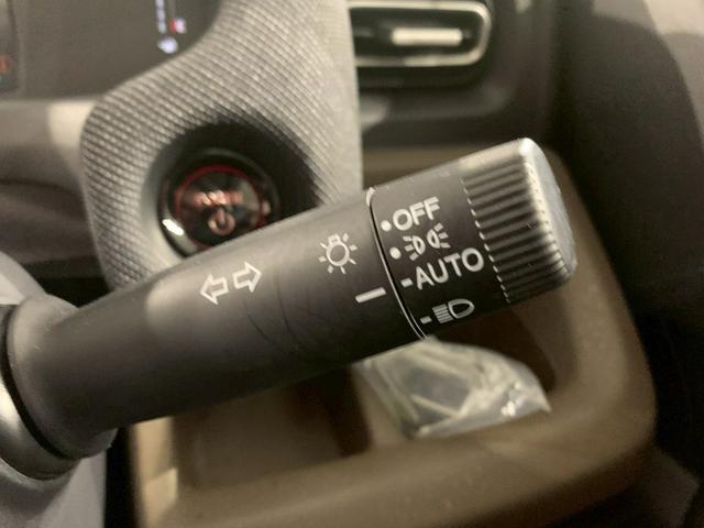 フリード ｅ：ＨＥＶエアーＥＸ　両側電動スライドドア　フルセグＴＶ　メモリナビ（14枚目）