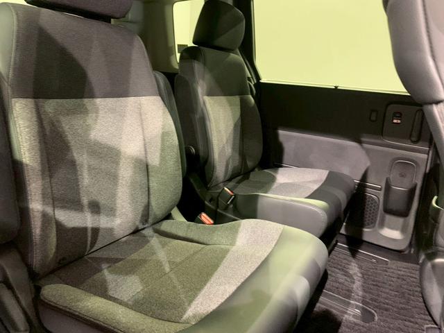 フリード ｅ：ＨＥＶエアーＥＸ　両側電動スライドドア　フルセグＴＶ　メモリナビ（22枚目）