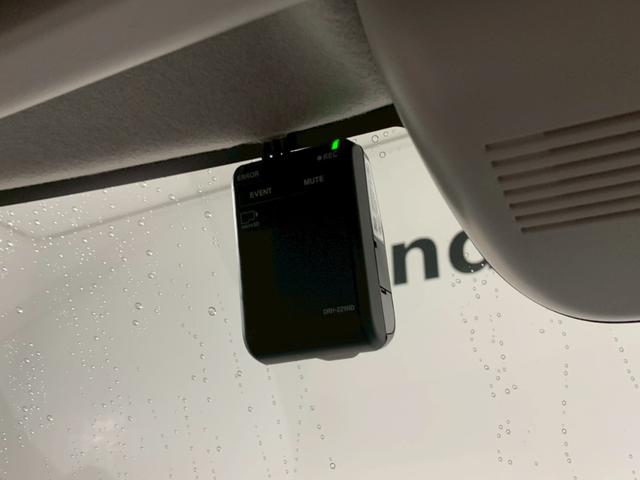 N-BOX ファッションスタイル 当社デモカー 両側電動スライドドア シートヒーター 禁煙 USB ドラレコ エアバッグ リアカメラ ESC クルコン 4WD スマートキー LEDライト ナビTV フルセグTV ABS イモビ ソナー(10枚目)