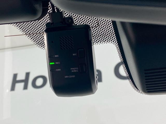 N-ONE プレミアムツアラー 当社デモカー 4WD フルセグ ドラレコ パーキングセンサー USB 禁煙車 クルーズコントロール ナビTV エアコン シートヒーター パワーステアリング エアバッグ ETC 横滑り防止装置 ターボ(10枚目)