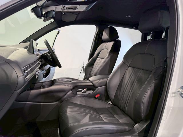 �̂��ݍ��ނ悤�Ȍ`��ŁA��������Ƒ̂��x���Ă���܂��I�����Ԃ̉^�]�����K�ɂ��Ă����V�[�g�ł��I