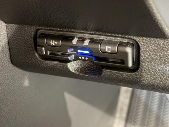 Ｎ－ＯＮＥ オリジナル　当社デモカー　シートヒーター　禁煙　Ｒカメラ　パーキングセンサー　シ－トヒ－タ－　ＬＥＤヘッドライト　横滑り防止　サイドエアバッグ　エアコン　パワーステアリング　ＡＢＳ　ＵＳＢ　クルーズコントロール（14枚目）